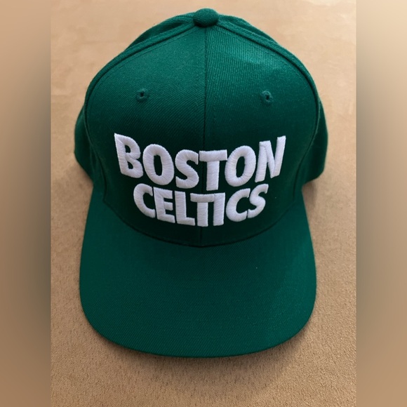 Boston Celtics SnapBack - Picture 1 of 4